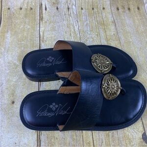 Black Leather Sandals with Gold Medallion‎ Size 7.5